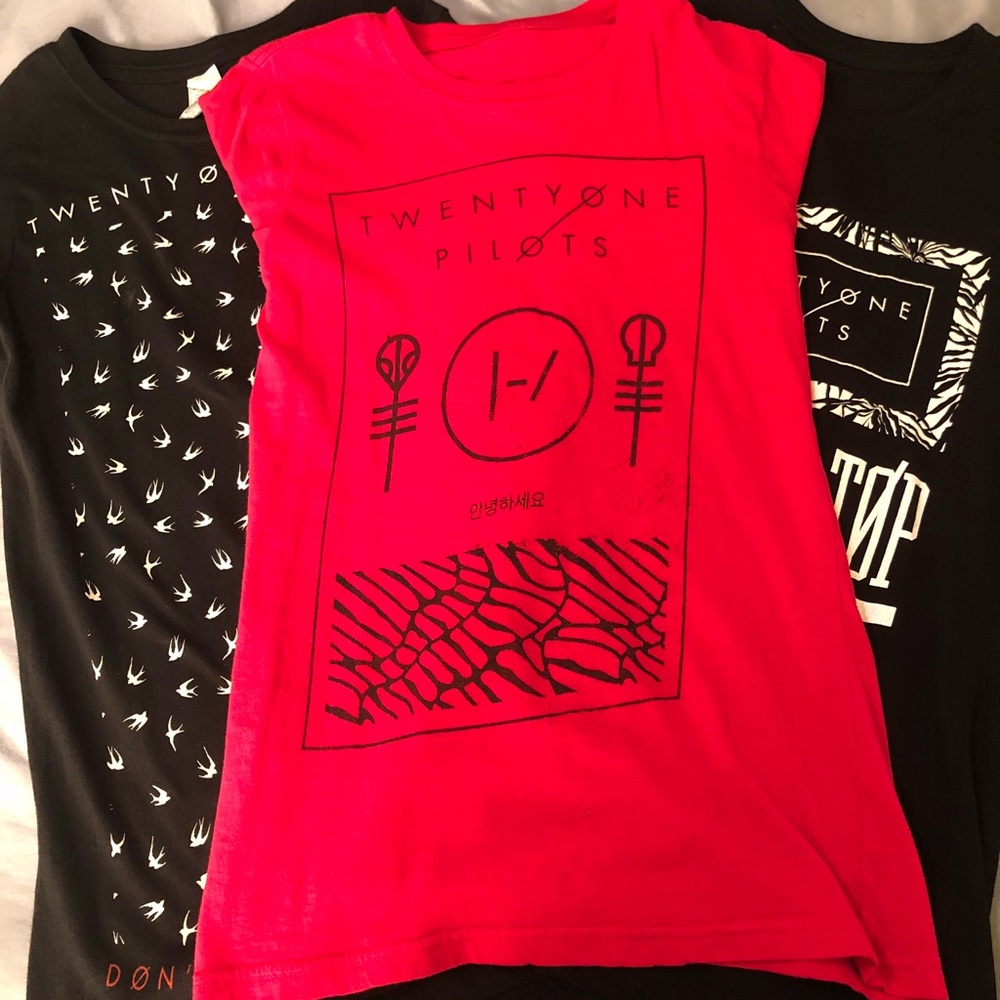 Bundle of 3 twenty one pilots shirts